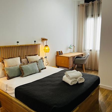 Travel Habitat Mediterranean Suites Валенсия Экстерьер фото