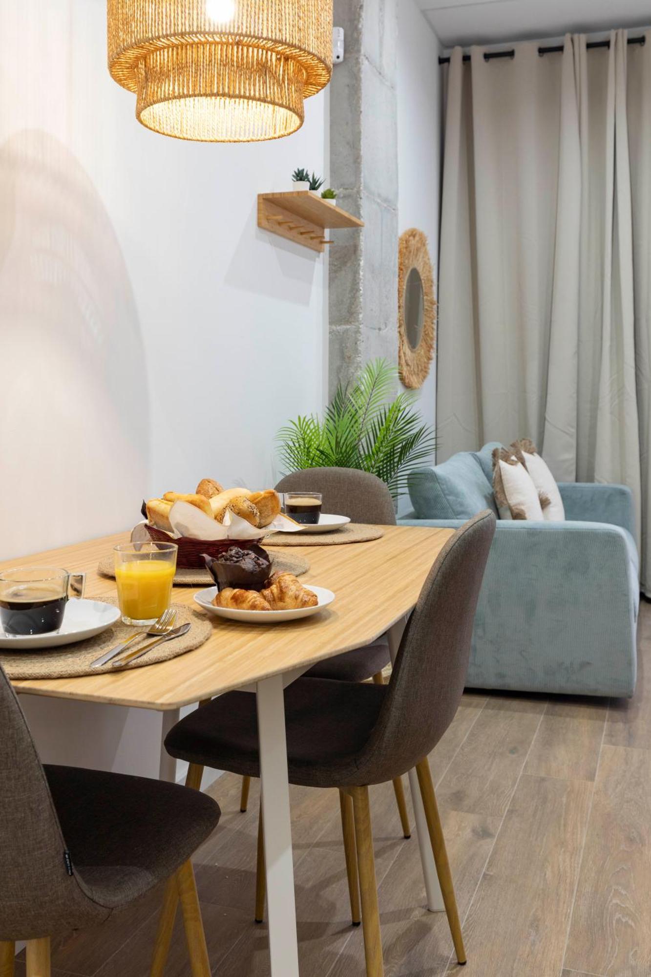 Travel Habitat Mediterranean Suites Валенсия Экстерьер фото