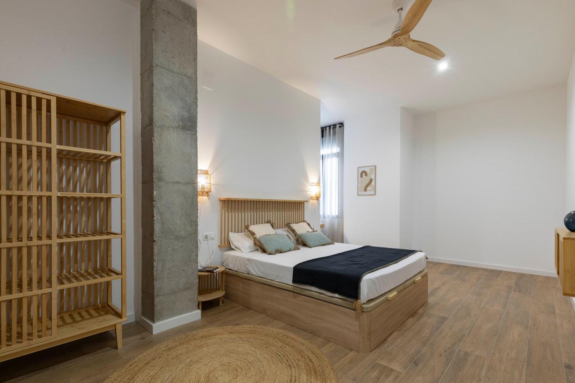 Travel Habitat Mediterranean Suites Валенсия Экстерьер фото