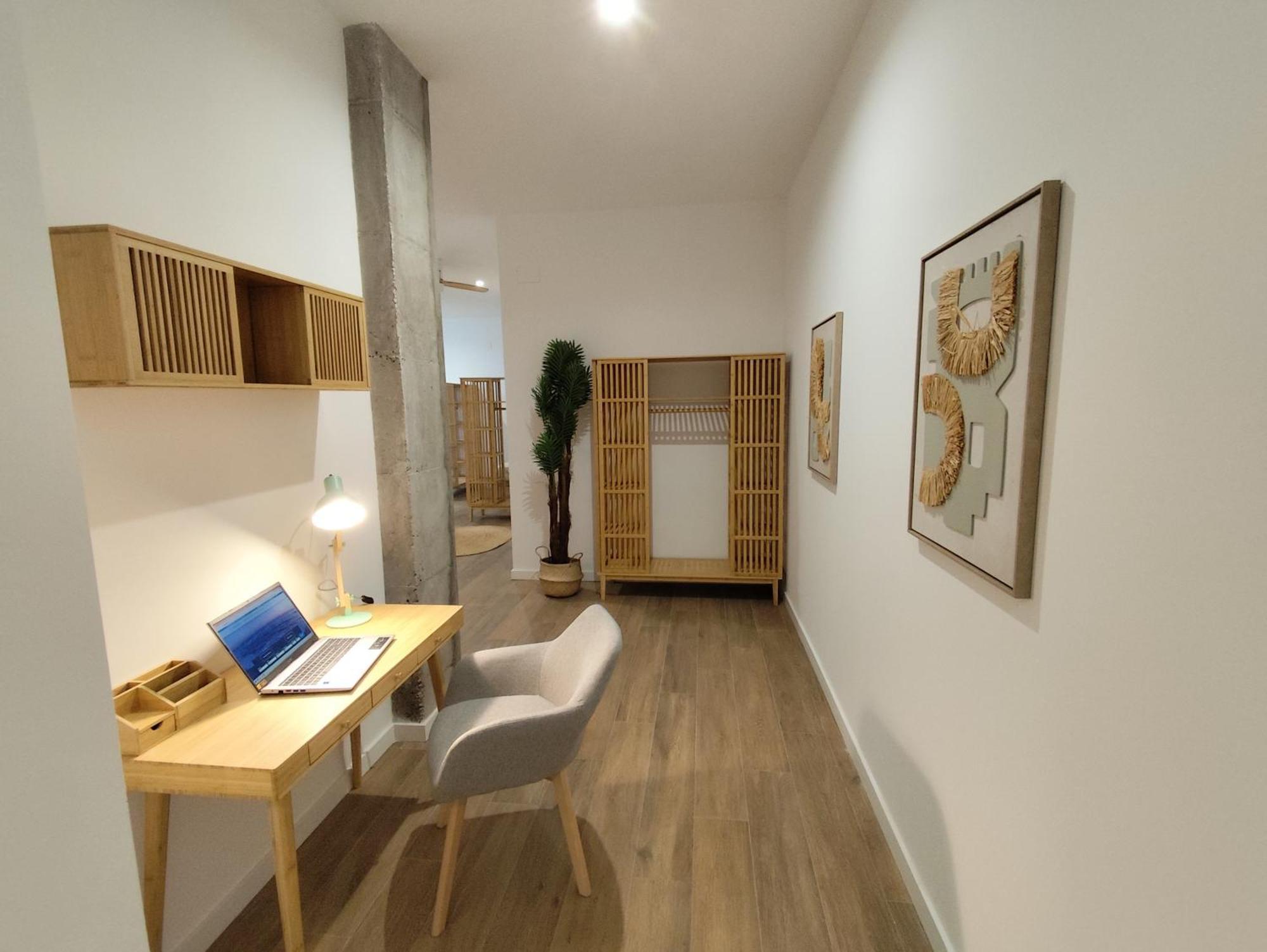 Travel Habitat Mediterranean Suites Валенсия Экстерьер фото