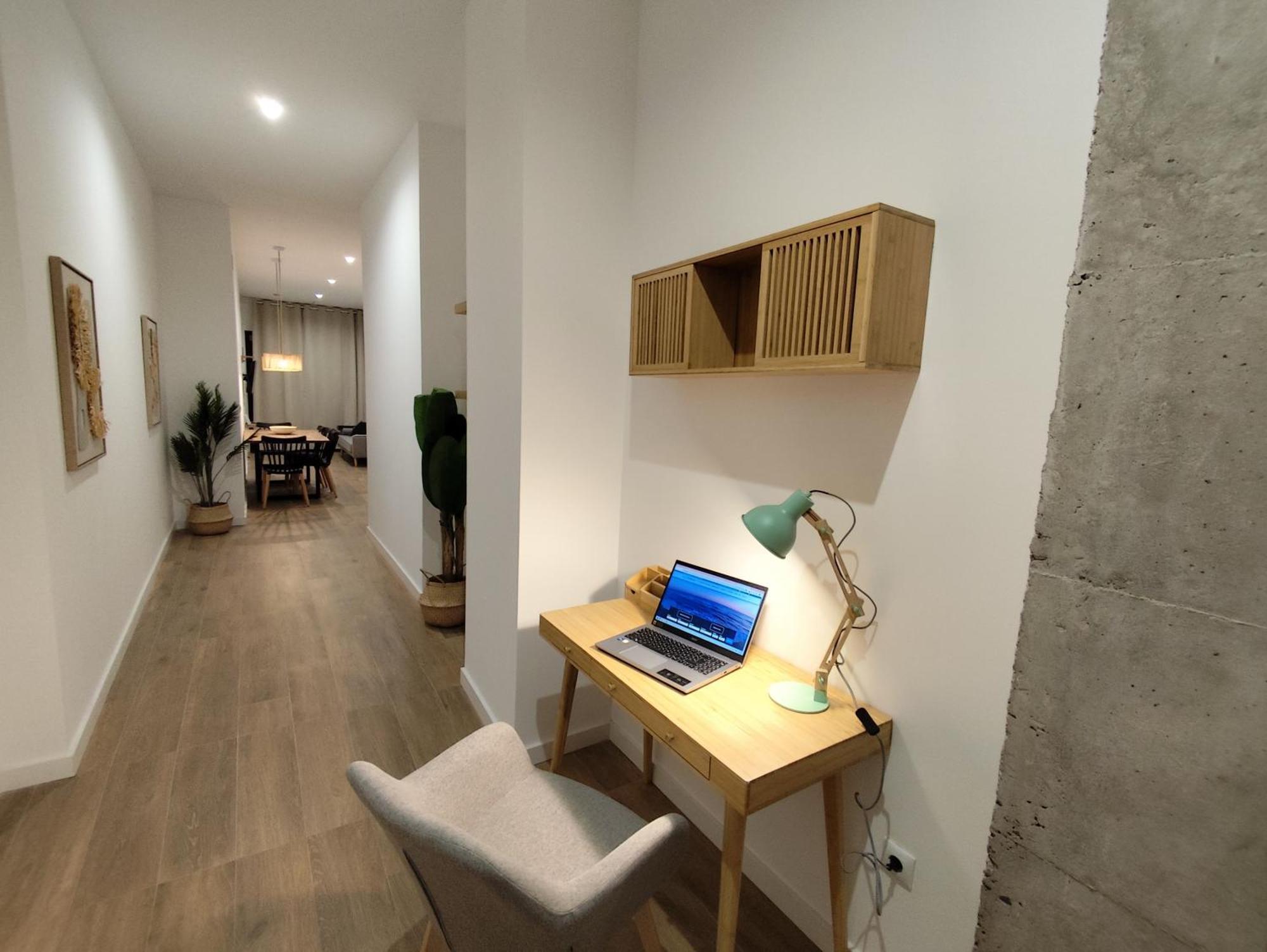 Travel Habitat Mediterranean Suites Валенсия Экстерьер фото
